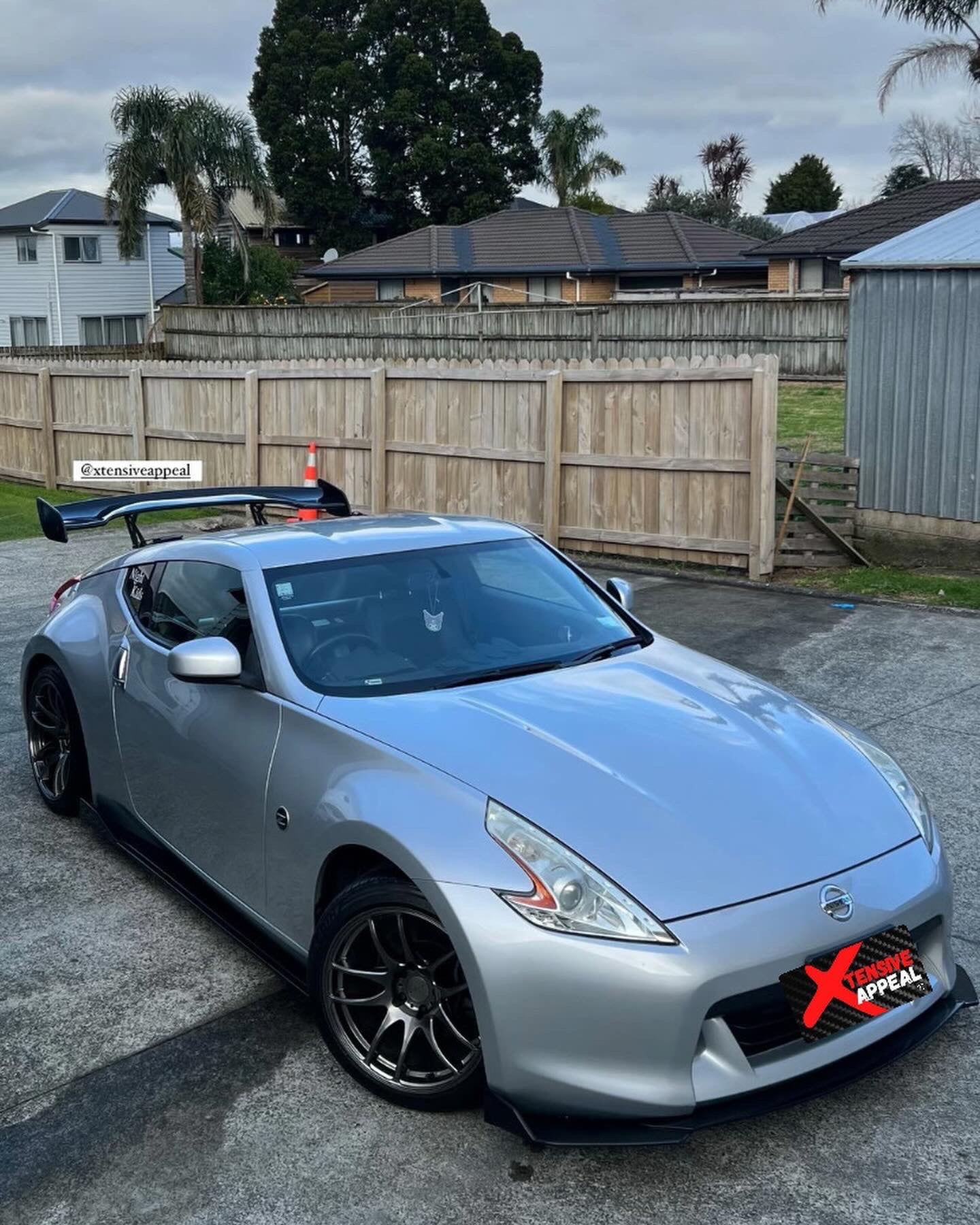 Gloss Black Splitter Set with 3-Piece Front Lip