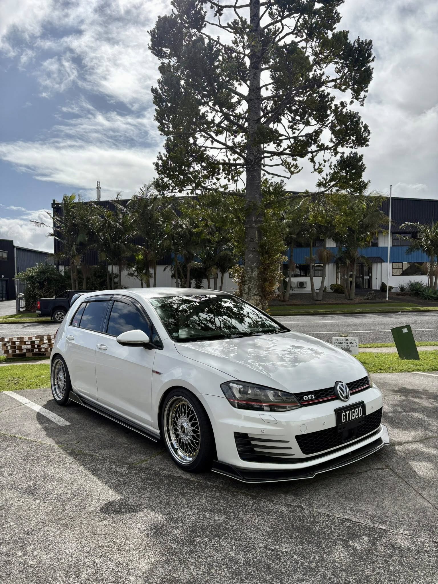 Gloss Black Splitter Set with Clean Finish Front Lip