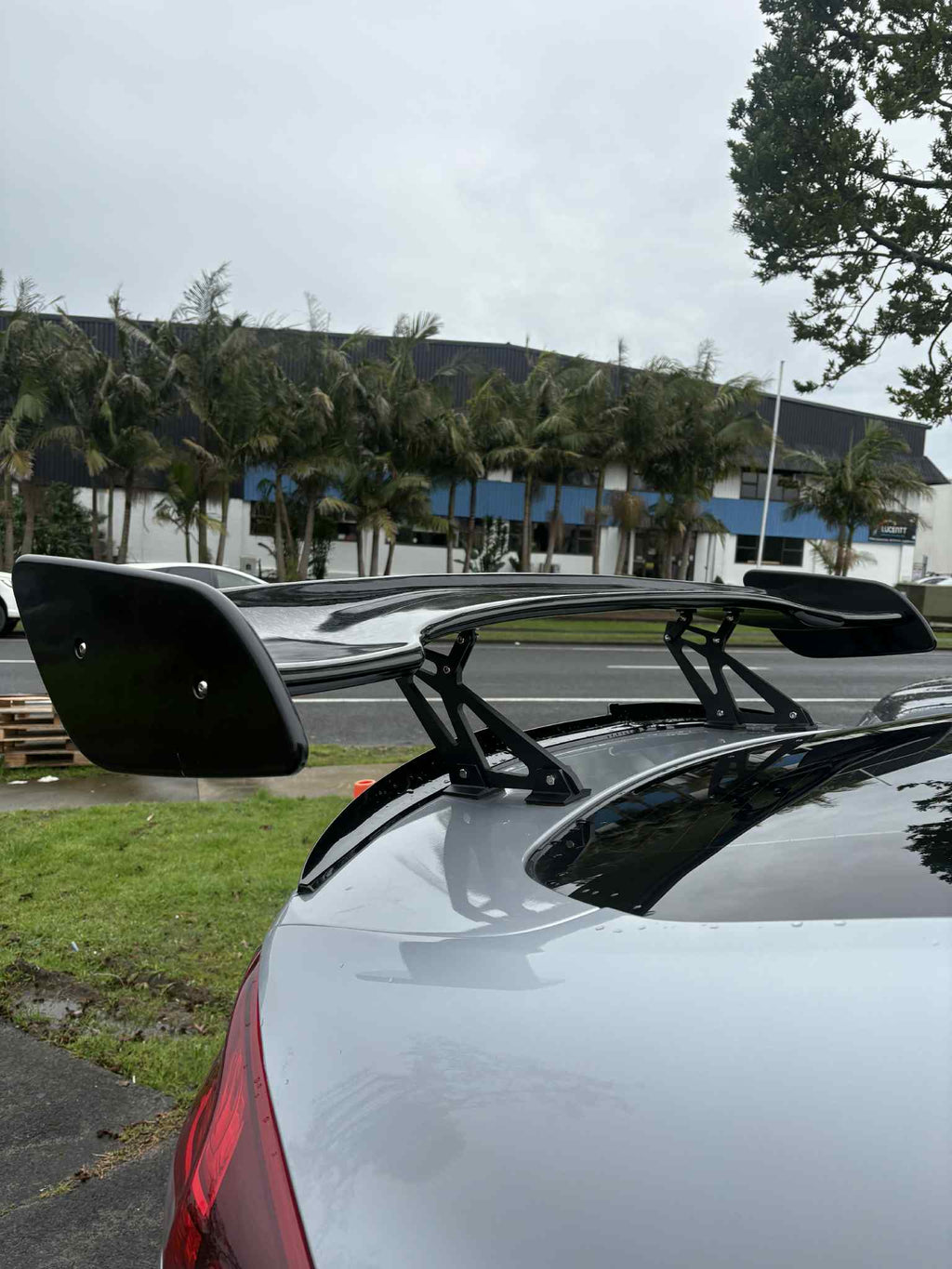 GT Spoiler Wing (Gloss Black)
