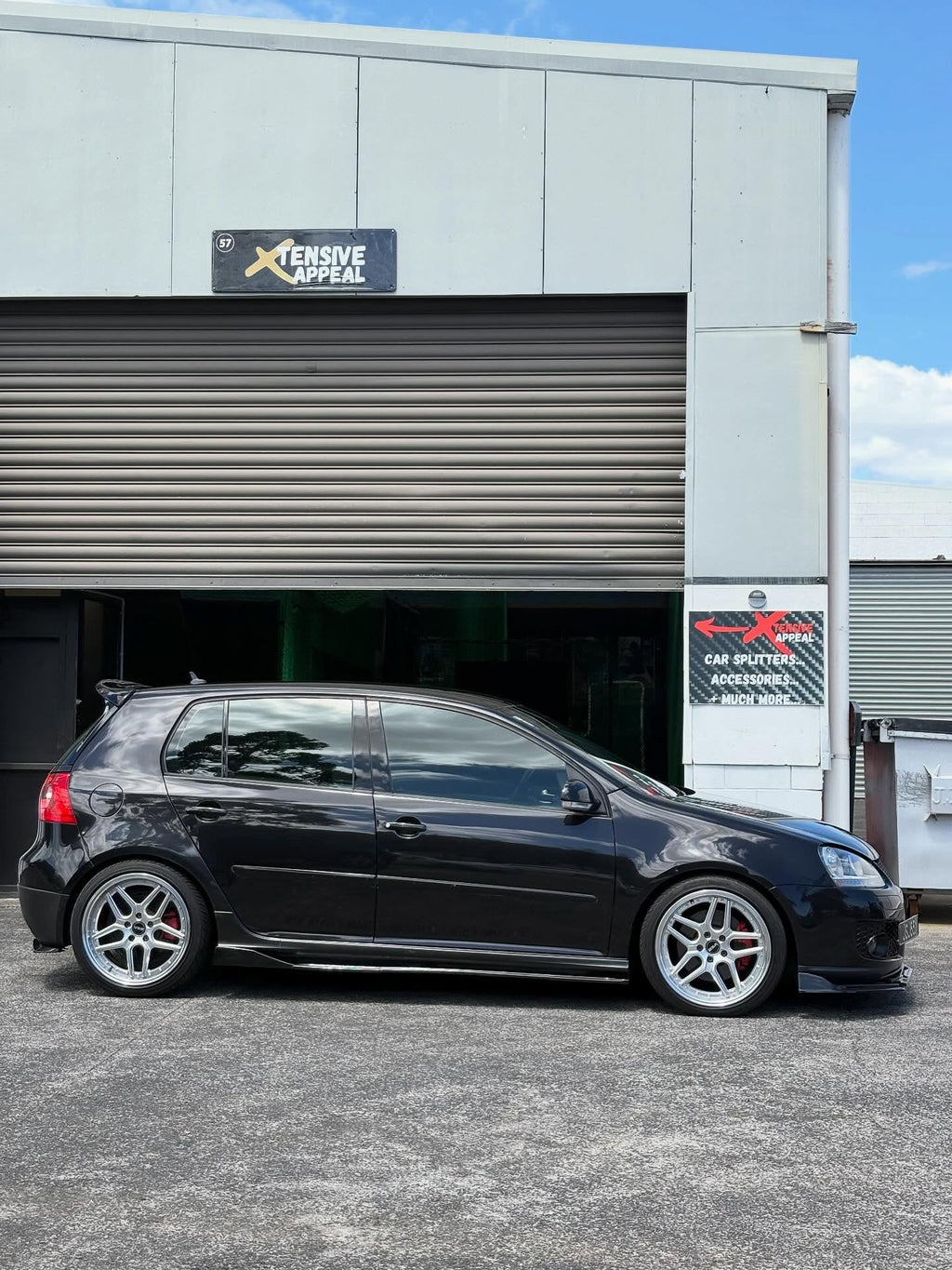 Aero Side Splitter (Gloss Black)