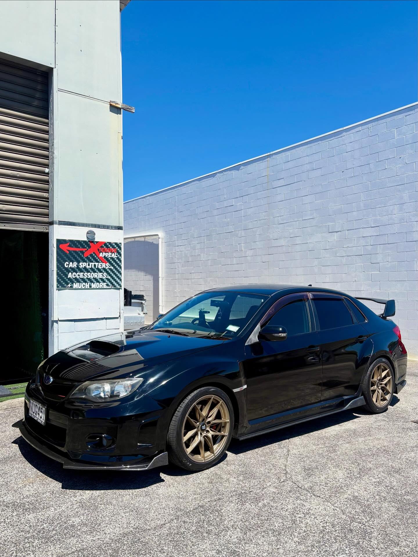 Carbon Design Splitter Set with Flat Finish Front Lip