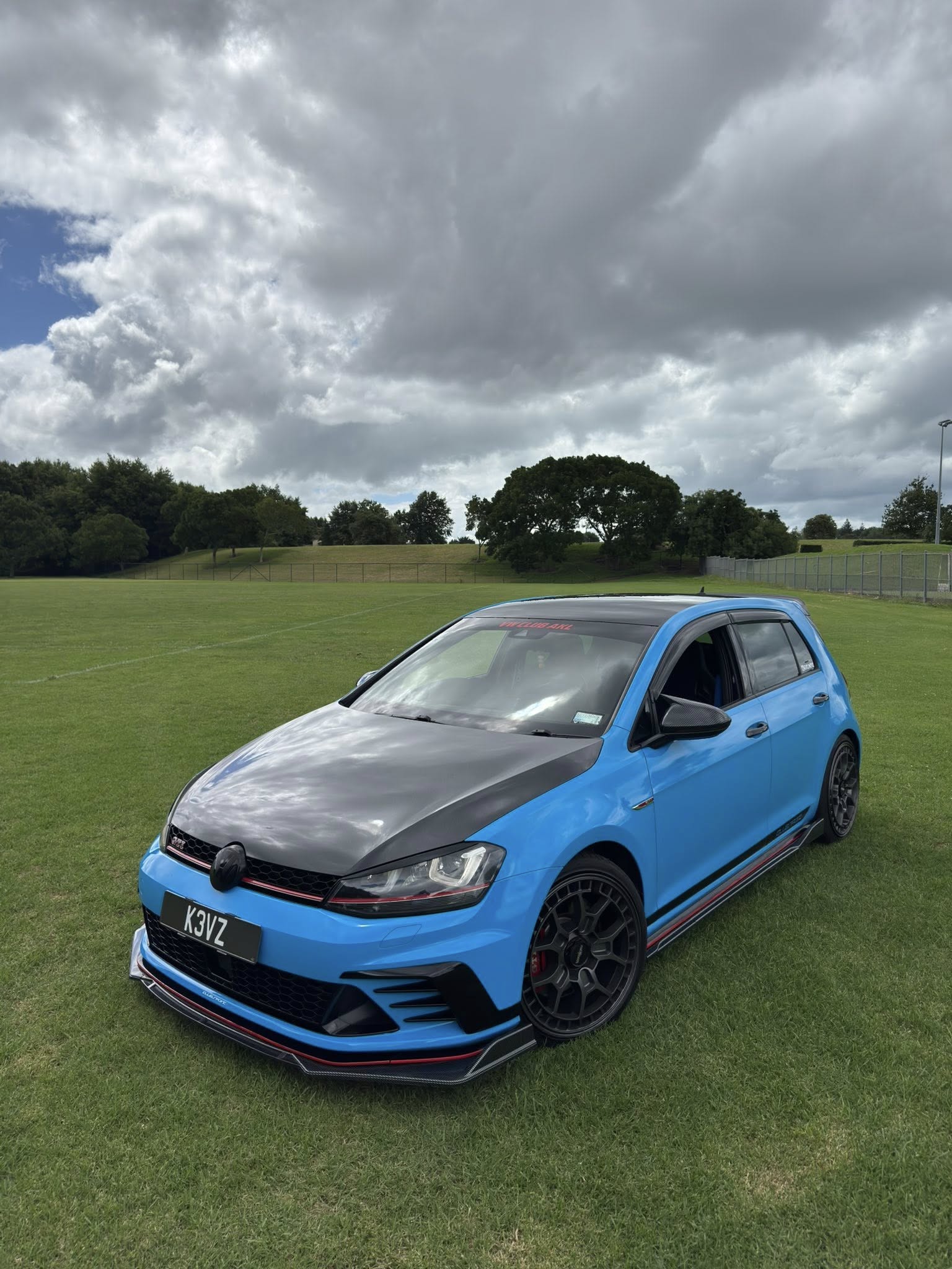 Carbon Design Splitter Set with Clean Finish Front Lip