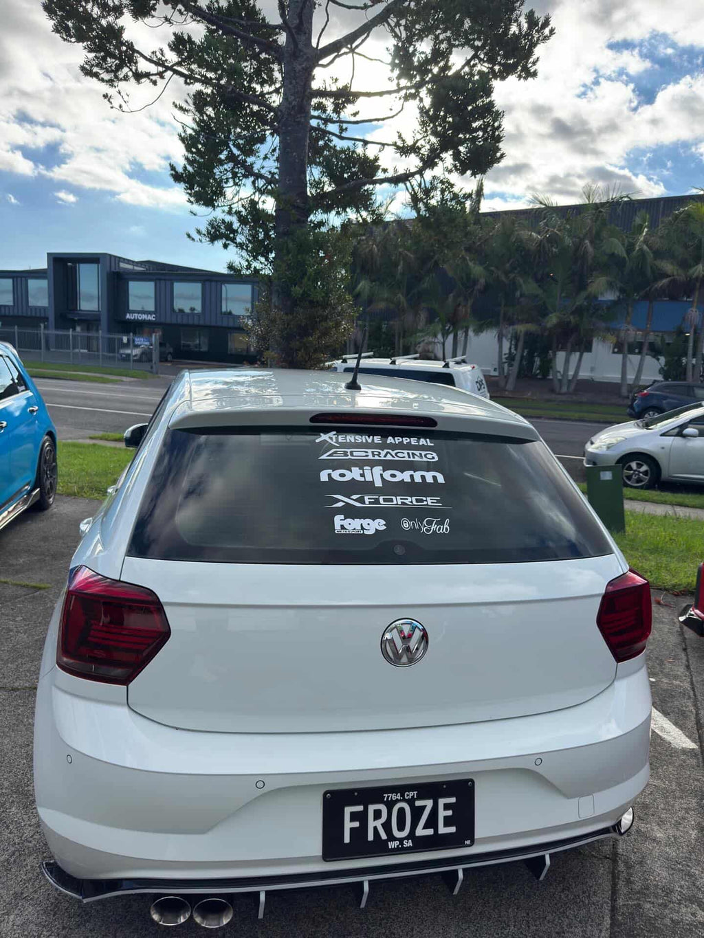 Rear Window Sticker Spine