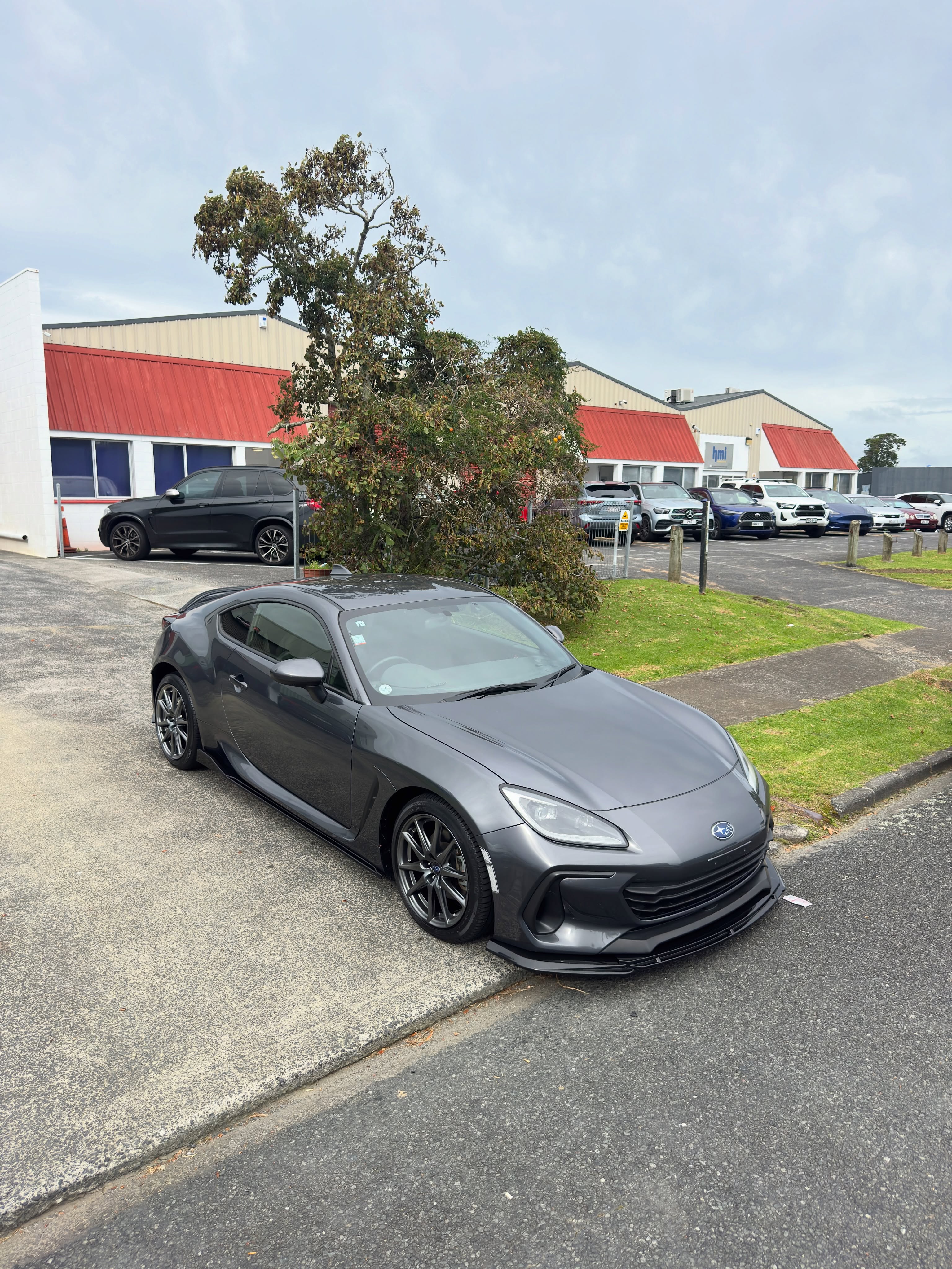Gloss Black Splitter Set with Xtensive Design Front Lip