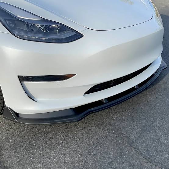 Tesla Front Splitter - Gloss Black & Carbon