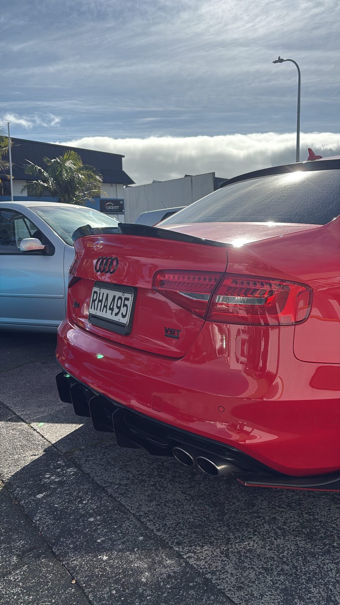 Xtensive 4-Fin Diffuser (Gloss Black)