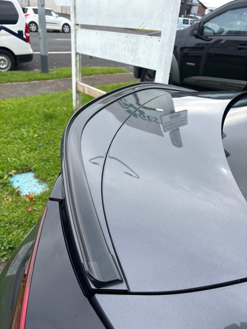 Roof/Boot Ducklip Spoiler