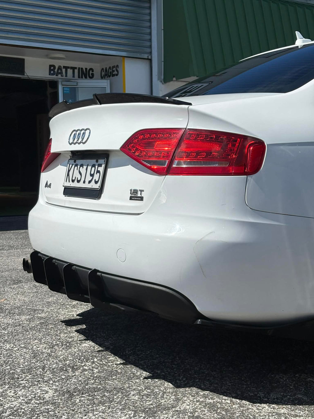 Xtensive 4-Fin Diffuser (Gloss Black)