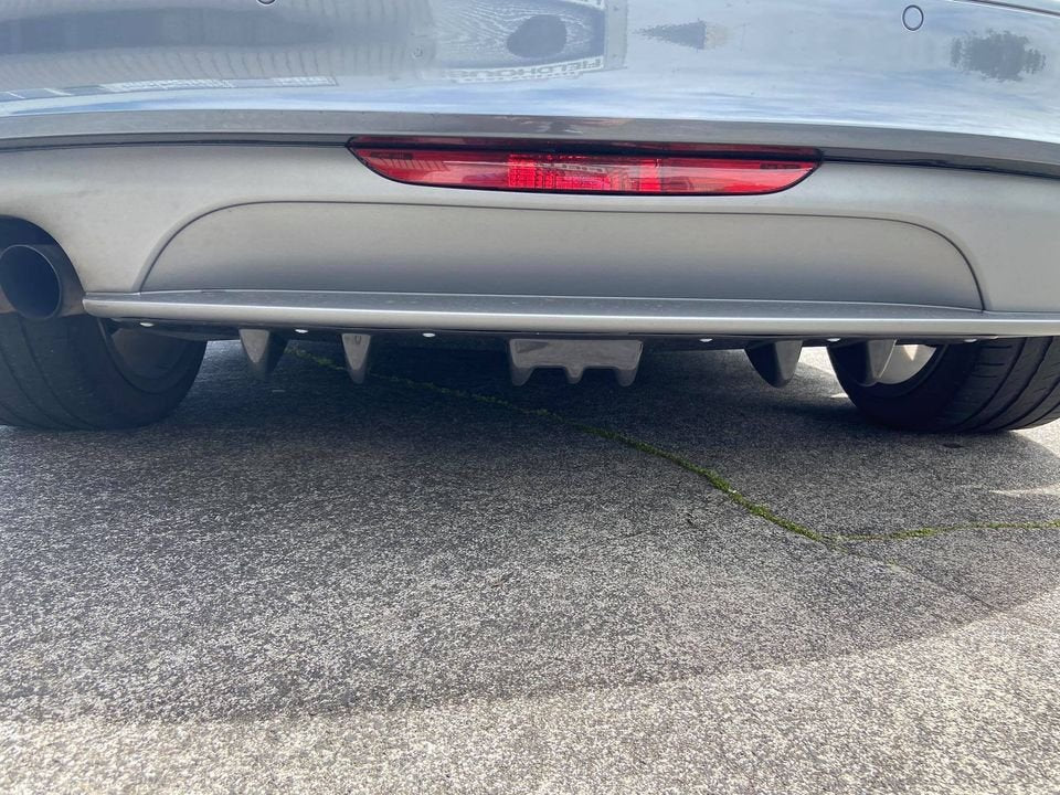 Universal Diffuser - Gloss Black/Carbon